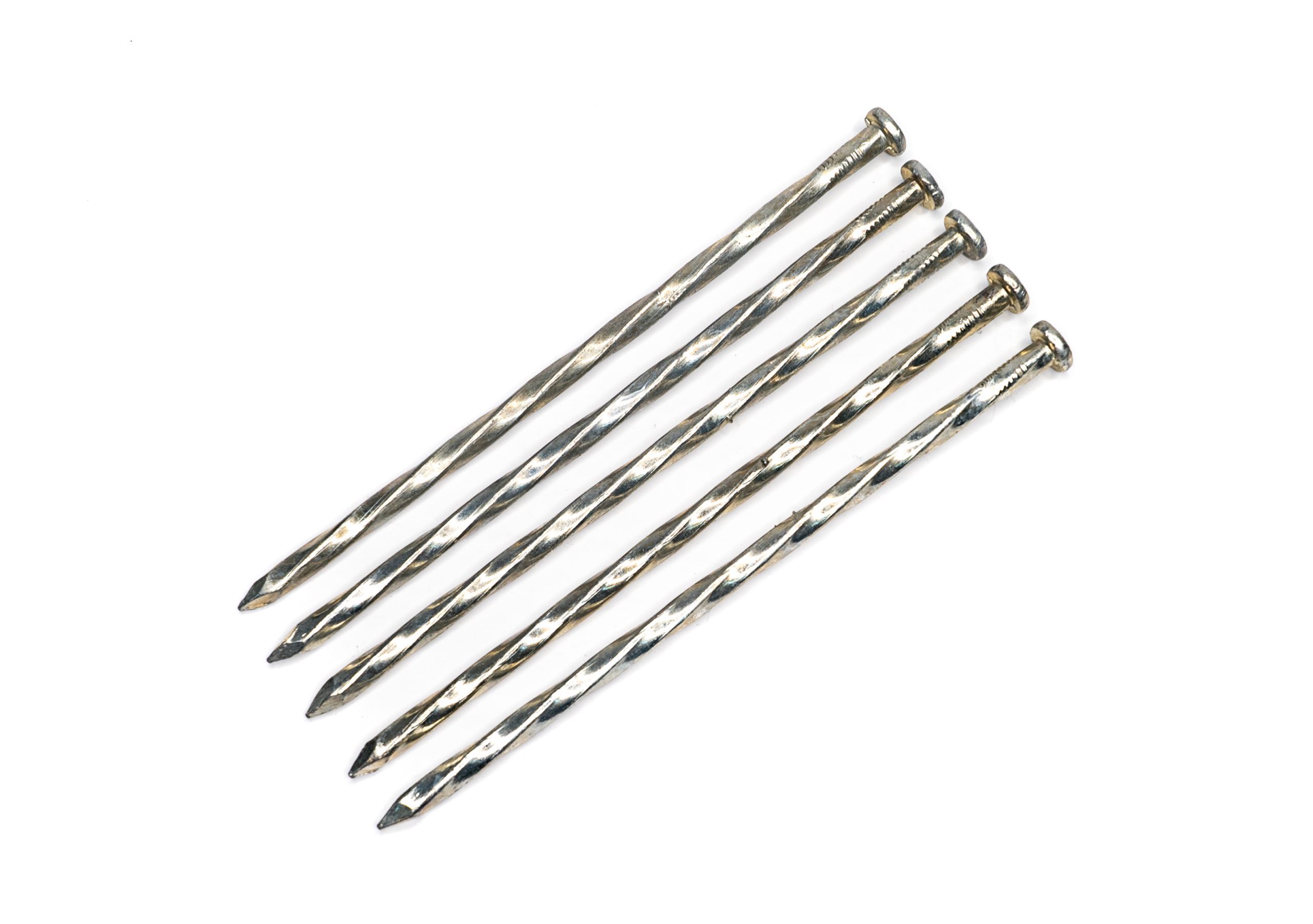 Amazon.com : MUKLEI 120 PCS Metal Spiral Nails, 6 Inch Metal Artificial  Turf Stakes Garden Landscape Timber Spikes Anchors for Paver Edging,  Camping Timber, Weed Fabric, Gold : Patio, Lawn & Garden